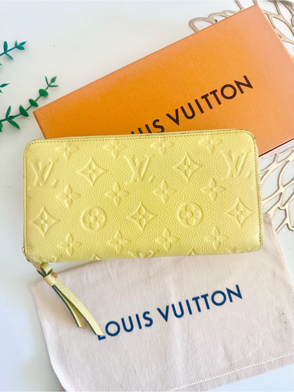 Louis Vuitton Monogram Empreinte Zippy Wallet